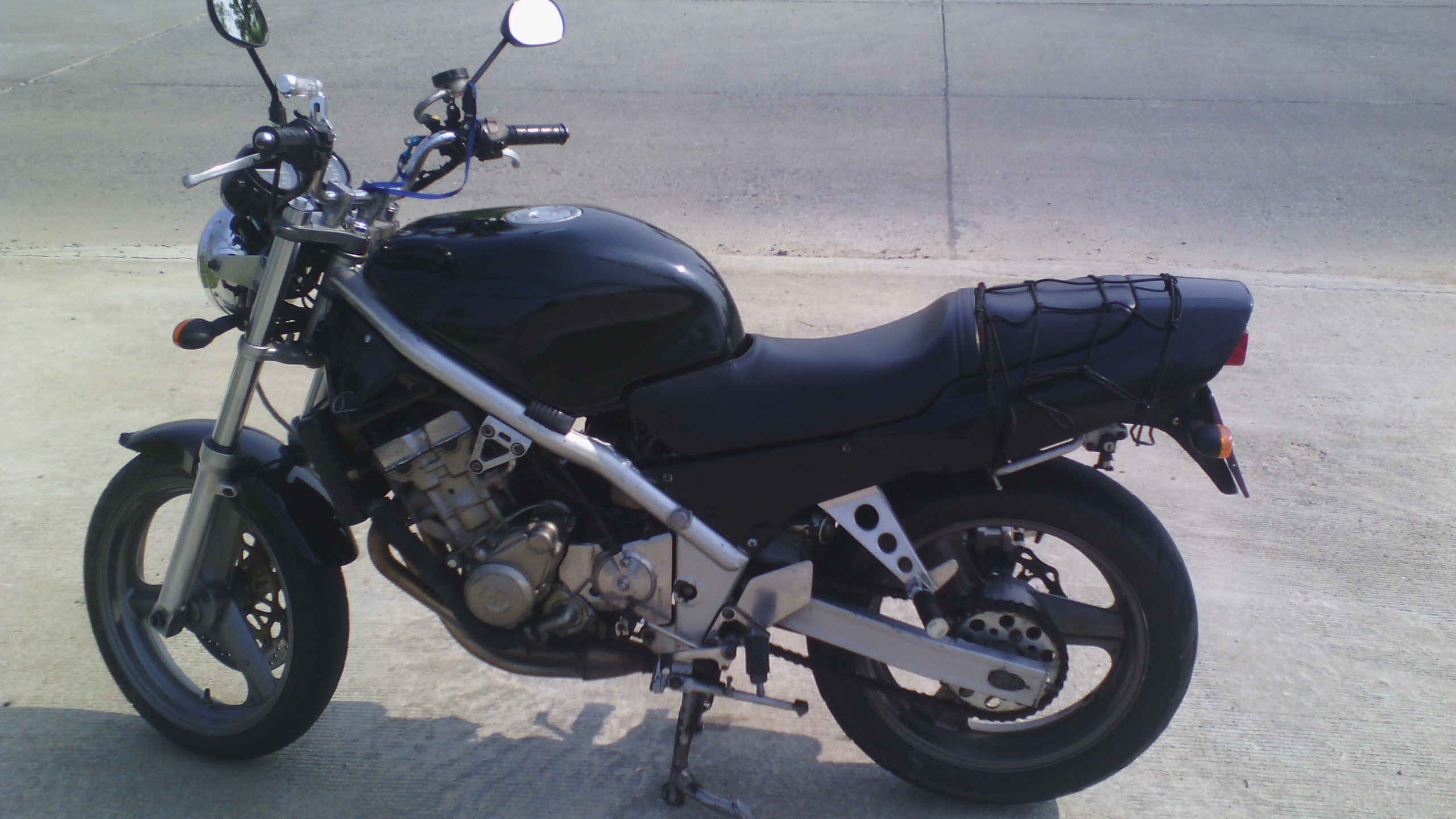 Honda cb 1 400