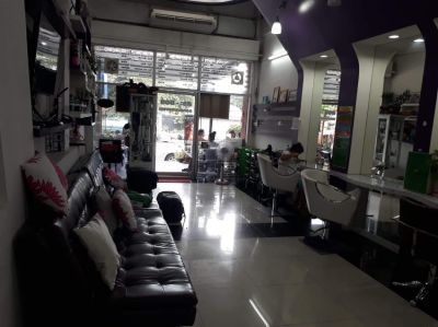 Beauty salon