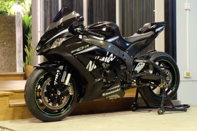 Kawasaki ZX10RR 2018 Limited Edition! Low kms with valuable add ons!