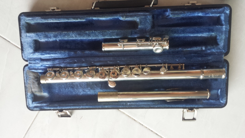 bundy flute serial number list