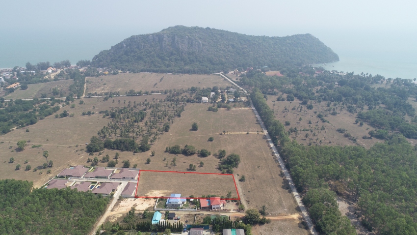   Land close to Khao Kalok Beach Pak Nam Pran –2 Rai 3 Ngan 9.75 Wah 