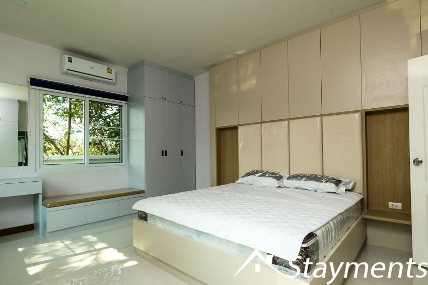 Brand New Five Bedroom House For Rent In Hang Dong