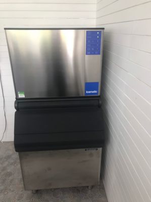 Ice machine for rental