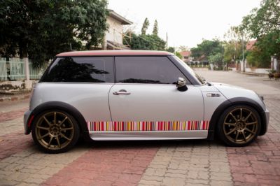 Mini Cooper 1.6 Manual transmission