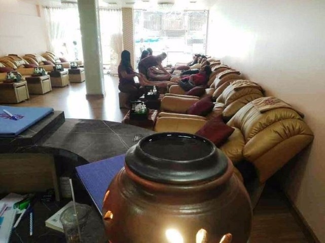 Pattaya Center Double Unit Massage Shop Business For Sale Pattaya