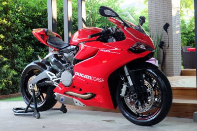 [ For Sale ] Ducati Panigale 899 2015 only 14,1xx kms !