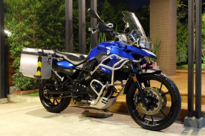 BMW F700GS 2016 with BMW side panniers + loads of other accessories!