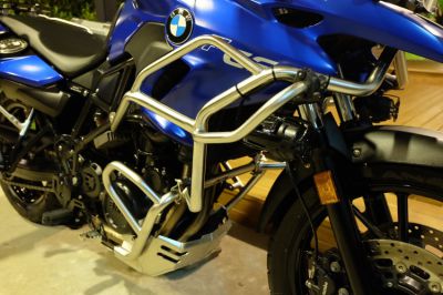 BMW F700GS 2016 with BMW side panniers + loads of other accessories!