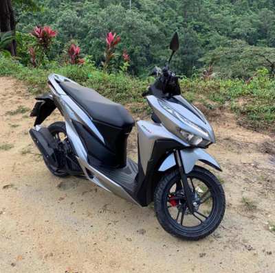 Honda Click 150 cc 1500 km Samui Maenam