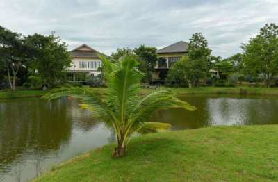 Khao Yai Two Houses on a large plot of land 