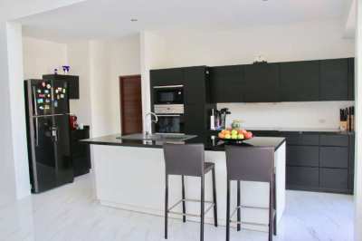 Villa for Sale with Seaview on Koh Samui / Ban Rak 5 Bedrooms