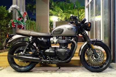 Triumph Bonneville T120 2016 at a excellent price only 8,9xx km!