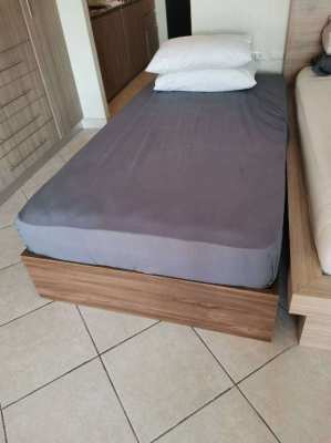 Bed and mattress