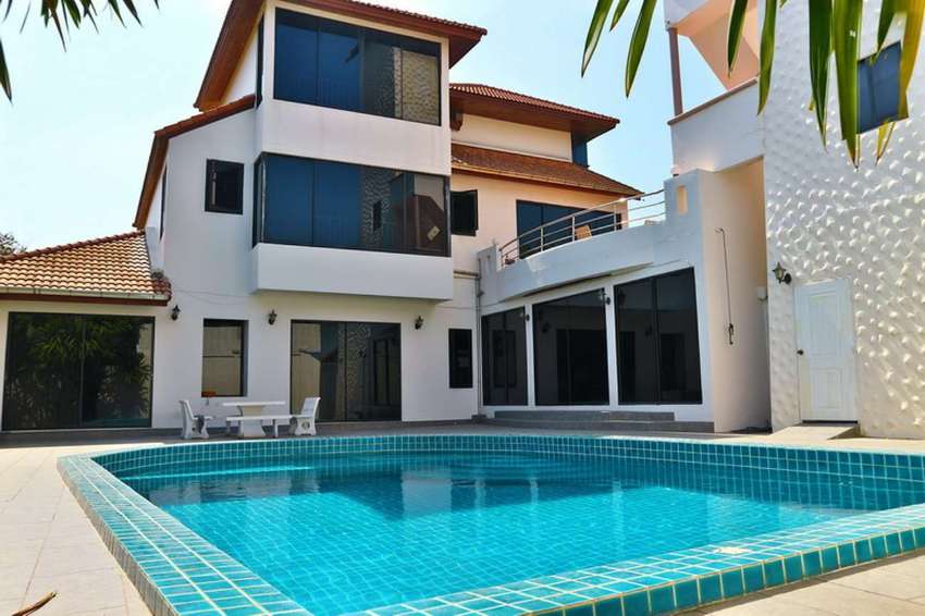 Big Pool House For Sale or Rent in Paradise Villa!!! | Houses