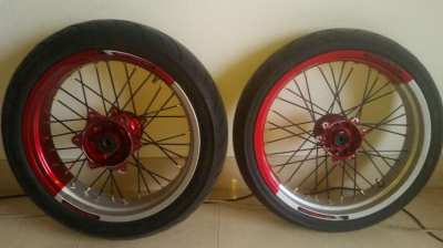 Honda CRF 250L supermoto wheels