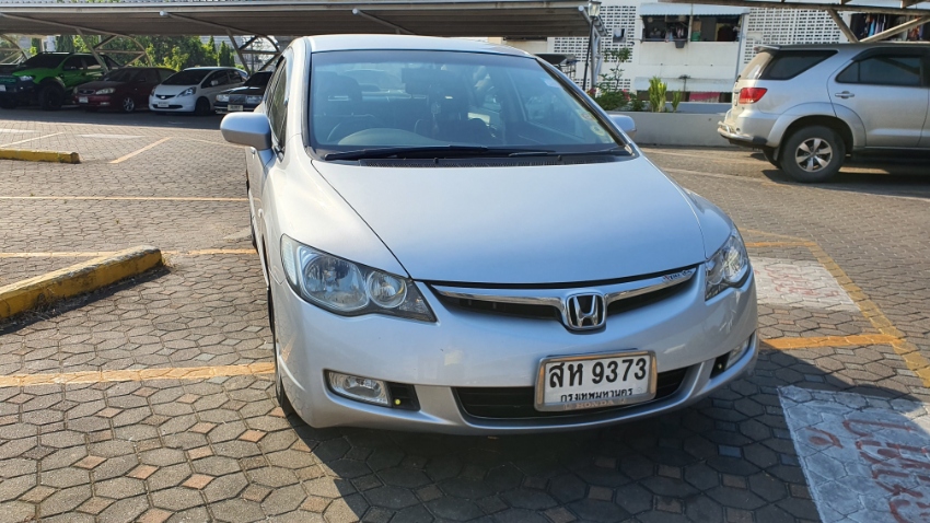 Selling a Honda CIVIC FD for 2006 1.8 E, Bangkok. Price 207,000 baht