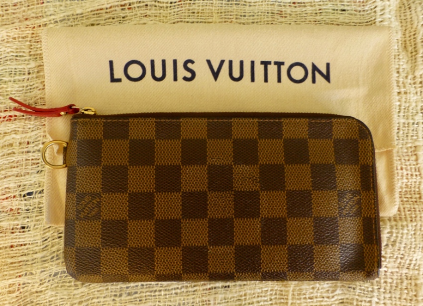 Louis Vuitton Damier Wallet | Clothing, Shoes & Accessories | Hua Hin City, Central | BahtSold ...