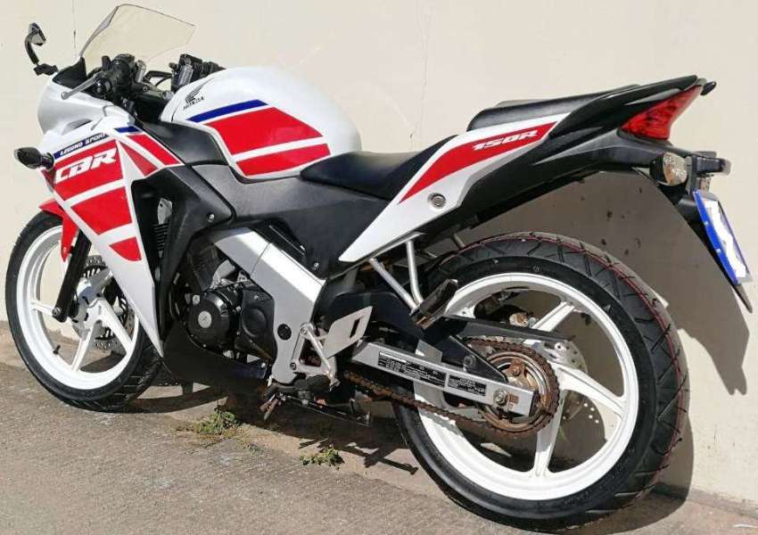  Honda  CBR 150R Rent start 2 550  month read conditions 