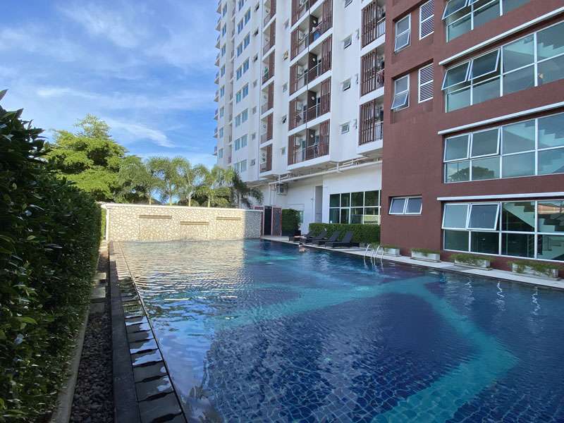 Rayong - Modern high-floor double-room studio with sea view