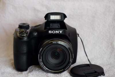 Sony H300 Camera with 35x Zoom Lens, Cyber-shot DSC-H300