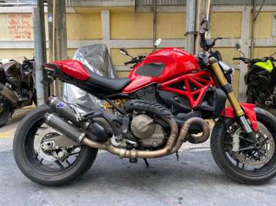 Ducati 821 Monster 2015 (3568 miles !!!)