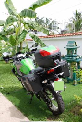 To seize - Kawasaki Versys-X 300 super equipped - New, barely 700 km 