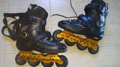  Roller Blades