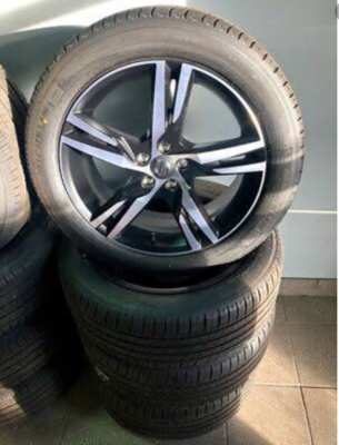 Volvo 19inch alloy wheel set of 4 with Pirelli tyres