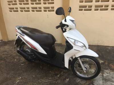 Honda Spacy 110cc White. 