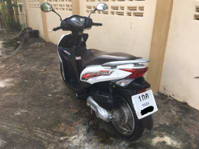 Honda Spacy 110cc White. 