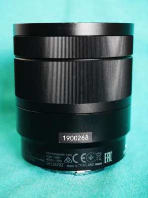 SONY Carl Zeiss Vario-Tessar T* E 16-70mm F4 ZA OSS SEL1670Z Lens