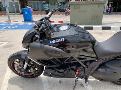 Ducati Diavel 1200CC 2013