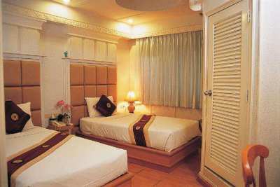 Hotel Business for rent in Sukhumvit Soi 19 (Sams Lodge) Owners Post