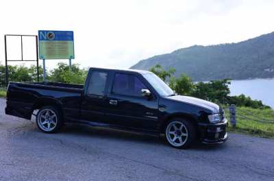 Automatic Isuzu Dragon Eyes TFR - Power Truck