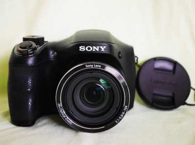 Sony H200 Camera with 26x Zoom 24-633mm Lens, SONY Cyber-shot DSC-H200