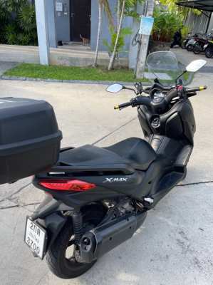 Yamaha XMax 300 - 14,900KM - with Givi Top Box