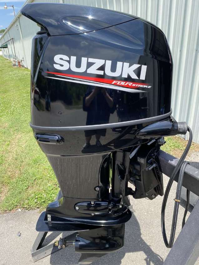 used-suzuki-df140-140hp-4-stroke-outboard-motor-outboards-motors