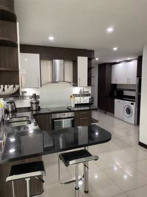 Siam Ocean View 144 sqm 2 Bed/2 Bath condo for rent 45,000,- Baht p/m