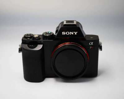 Sony A7R 36.4MP, WiFi NFC Full-Frame Mirrorless Digital Camera
