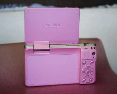 Samsung NX Mini Wi-fI NFC Smart 20.5MP Pink Vlogger Compact Camera