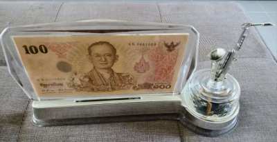 KING RAMA IX COMMEMORATIVE 100 Baht BANKNOTE