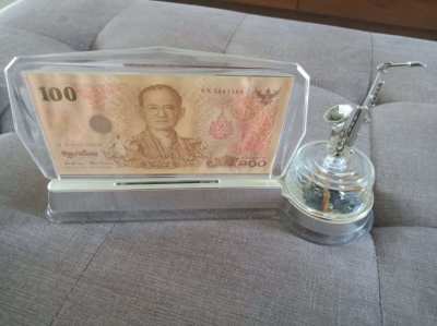 KING RAMA IX COMMEMORATIVE 100 Baht BANKNOTE