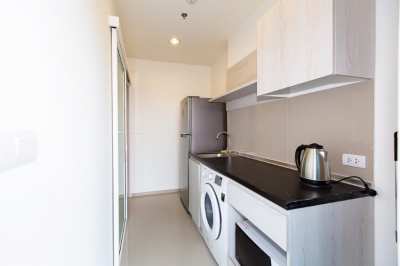 Large 1 bedroom, fully furnished, open view in Aspire Erawan