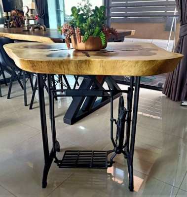 BRAND NEW INDUSTRIAL ANTIQUE IRON AND ACACIA HARDWOOD HALLWAY TABLE