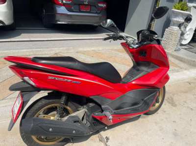 ขาย Honda PCX 150CC สีแดง