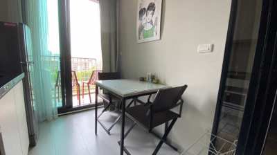 The Base Central Pattaya !  1 Bed & 1 Bath Condo Available For Sale ! 