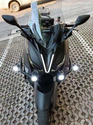 XMAX 300CC PERFECT CONDTION LOADED WITH EVERY EXTRA FEATURE POSSIBLE