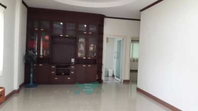 Beautiful house for sale near the sea. San Sodre Village 2, Cha-Am Sub