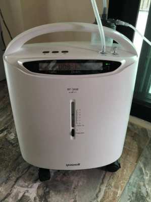 Oxygen Concentrator for patients with lung problems