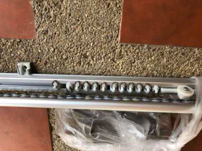 Double aluminium curtrain rail with Roller hooks